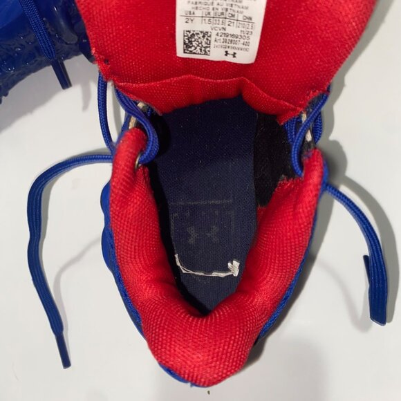 Under Armour Youth Football Cleats Size 2Y - Picture 3 of 9